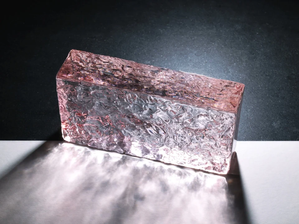 Enceladus Pink · 200 × 100 × 50 mm